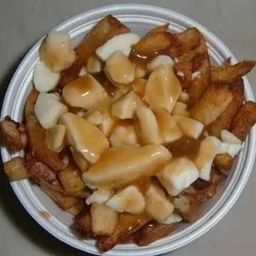 Poutine classique du casse-croûte